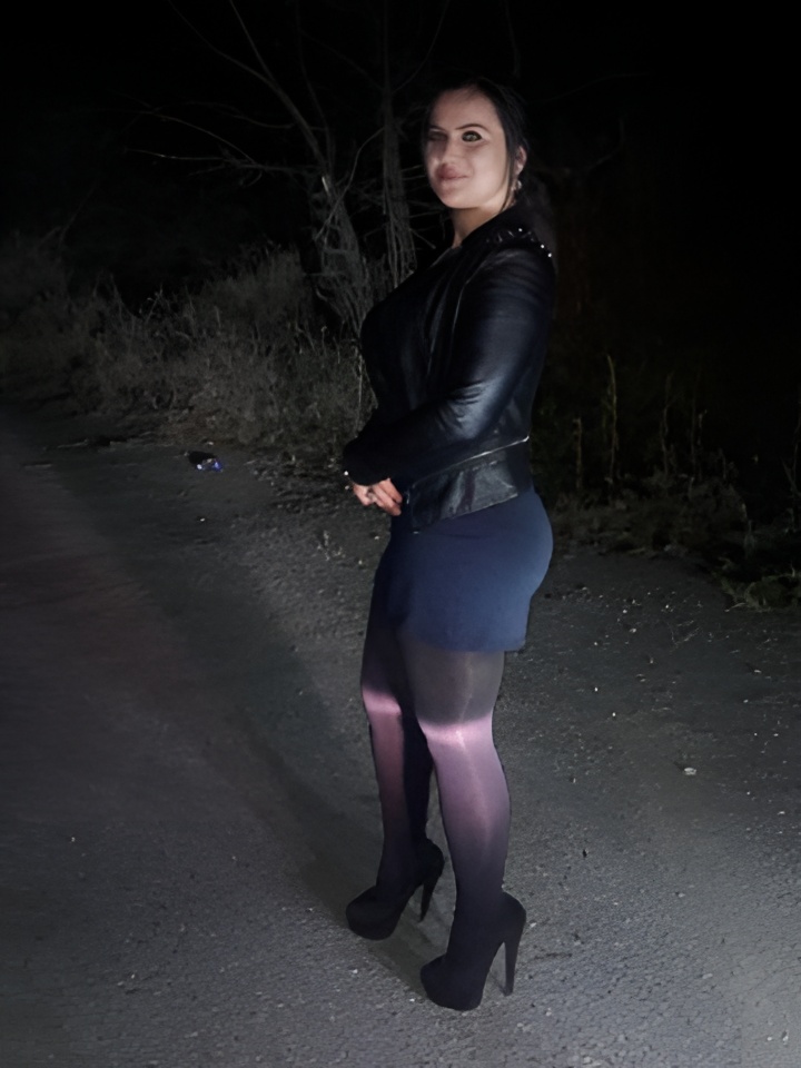 Элина привлекальеная девушка из Сорочинск цена от 2500 руб