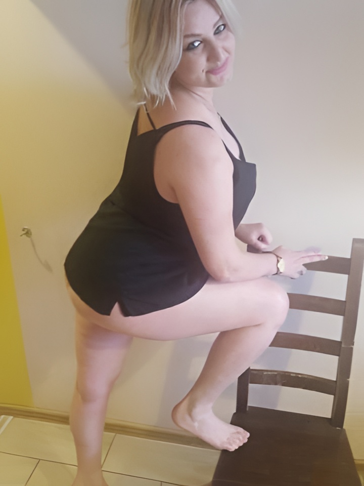 Илона привлекальеная девушка из Сорочинск цена от 1500 руб