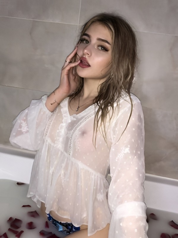 Рада привлекательная девушка из Сорочинск цена от 2000 руб