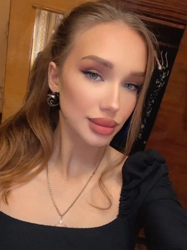 Алиса привлекательная девушка из Сорочинск цена от 3000 руб