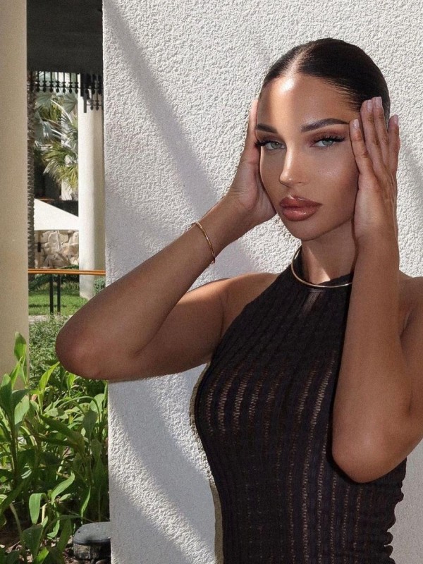 Марианна привлекательная девушка из Сорочинск цена от 4000 руб